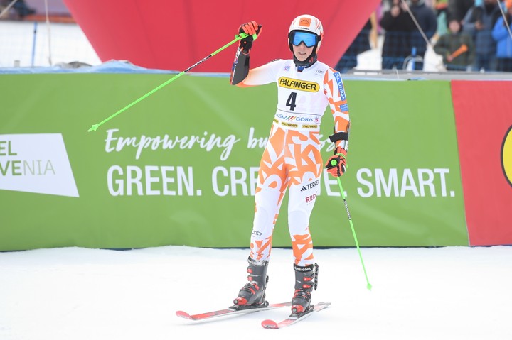 Vlhová štvrtá, Shiffrinová dosiahla vytúžený historický triumf
